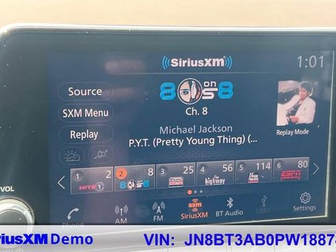 Used 2023 Nissan Rogue S image 39