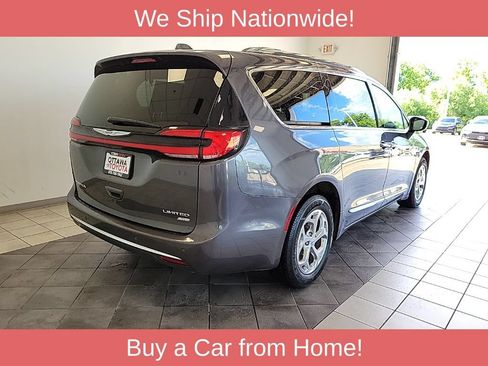 Used 2021 Chrysler Pacifica Limited AWD/4WD image 5