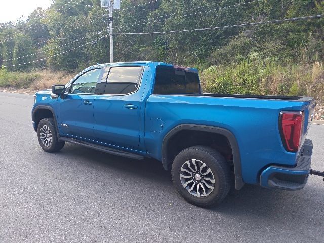 Used 2023 GMC Sierra 1500 AT4 w/ AT4 Premium Package AWD/4WD image 4