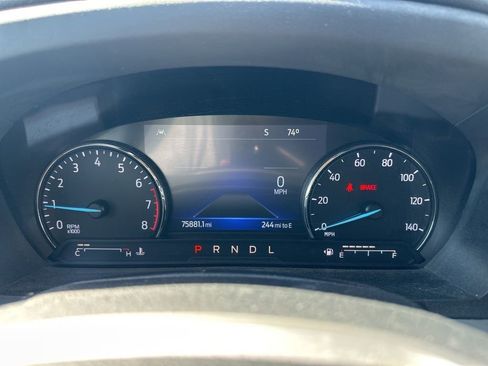 Used 2022 Ford Explorer XLT image 27