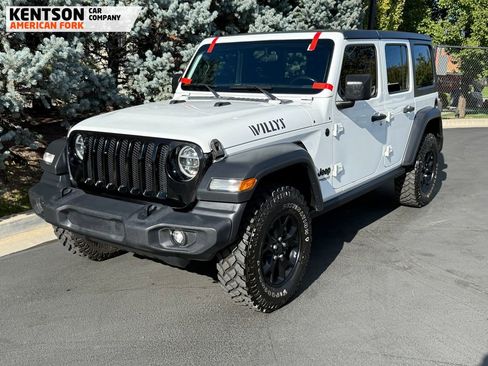 Used 2020 Jeep Wrangler Unlimited Willys image 3