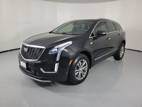 Certified 2022 Cadillac XT5 Premium Luxury w/ Technology Package image 2