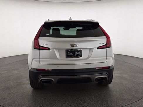 Used 2022 Cadillac XT4 Premium Luxury w/ Enhanced Visibility Package image 7