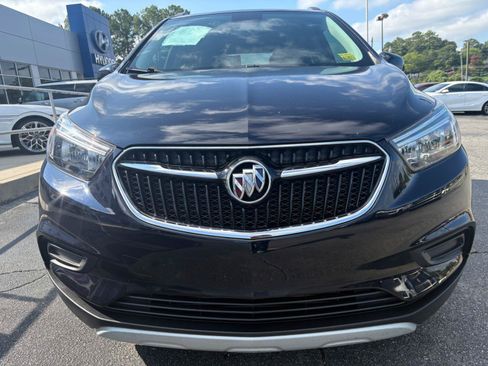 Used 2022 Buick Encore Preferred AWD/4WD image 6