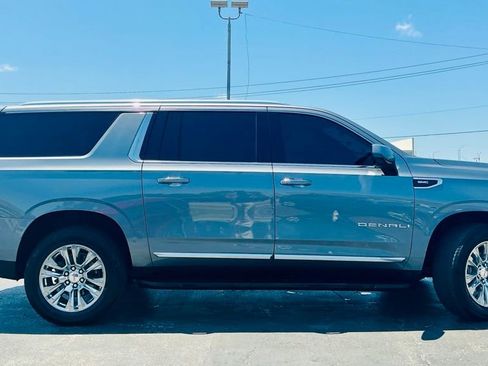 Used 2021 GMC Yukon XL Denali AWD/4WD image 20