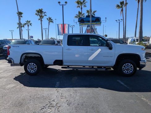 Used 2025 Chevrolet Silverado 2500 LT w/ Convenience Package image 3