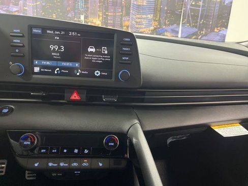 New 2026 Hyundai Elantra SEL Sport Premium FWD image 17