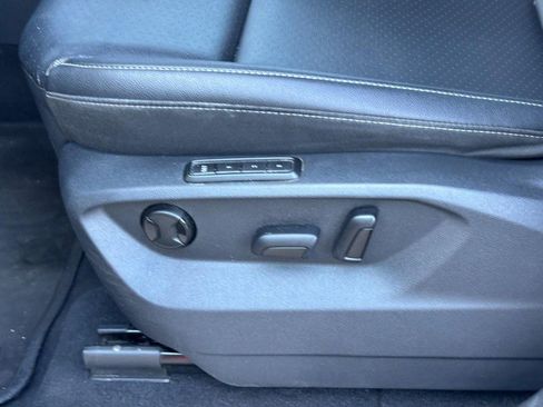 Used 2019 Volkswagen Atlas SEL image 16