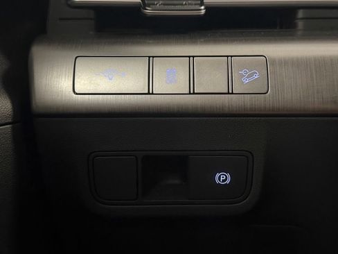 Certified 2024 Hyundai Kona SEL w/ Convenience Package AWD/4WD image 14