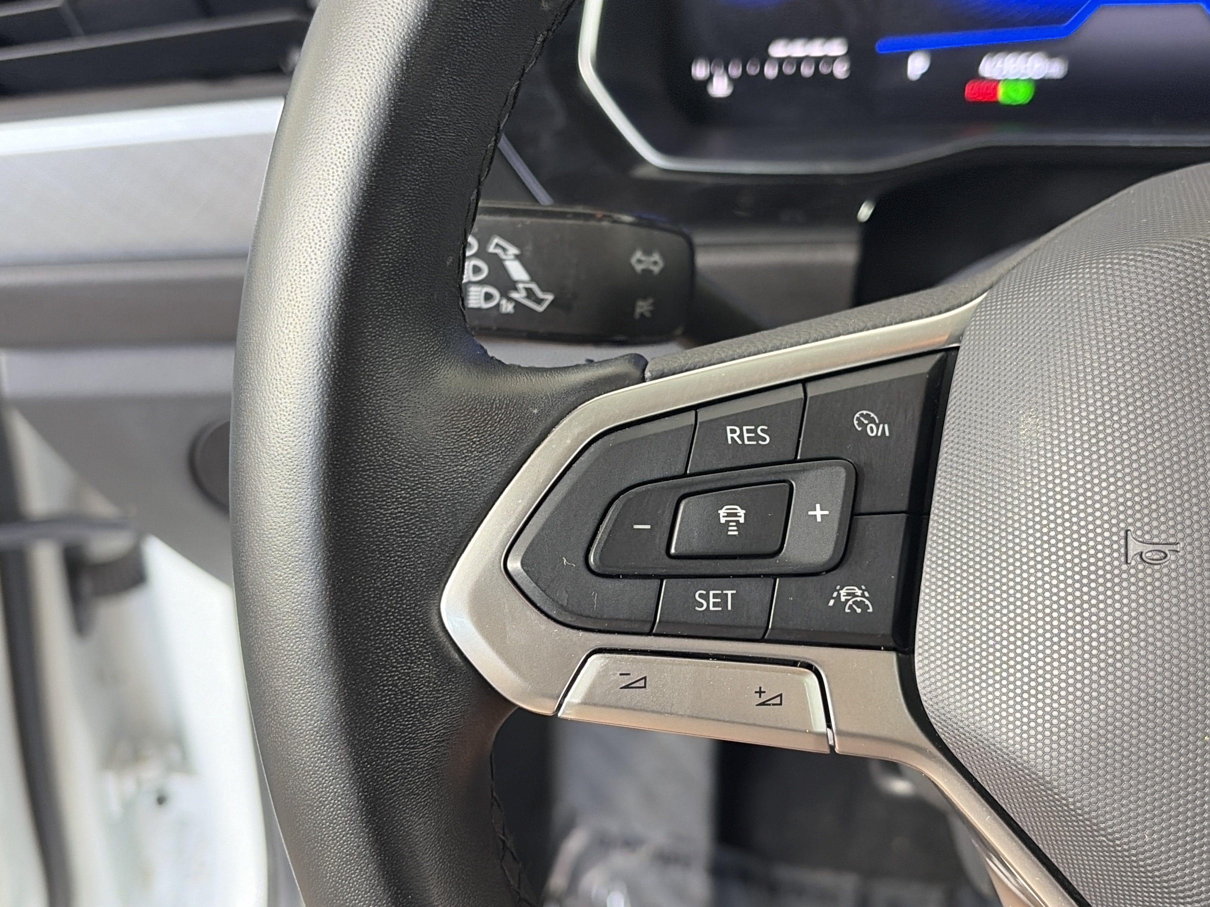 Used 2023 Volkswagen Jetta SE FWD image 27
