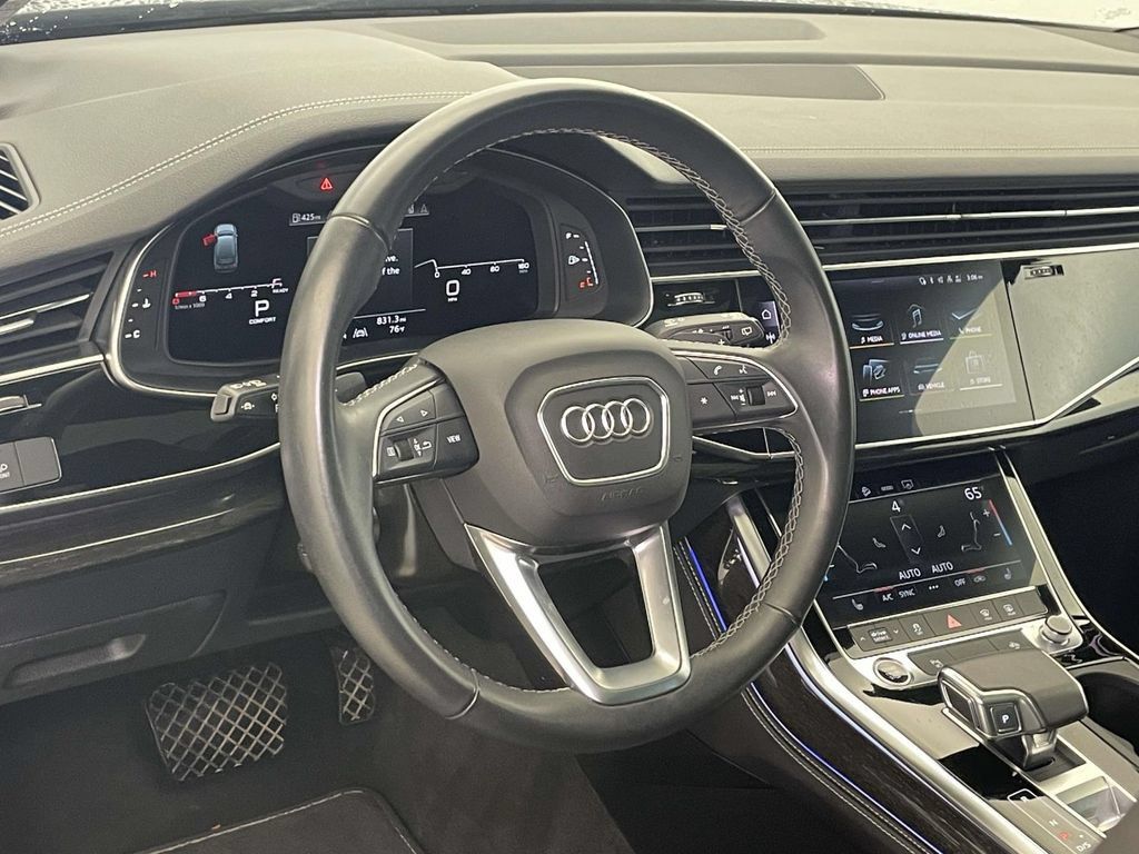 Used 2025 Audi Q7 3.0T Premium Plus AWD/4WD image 4