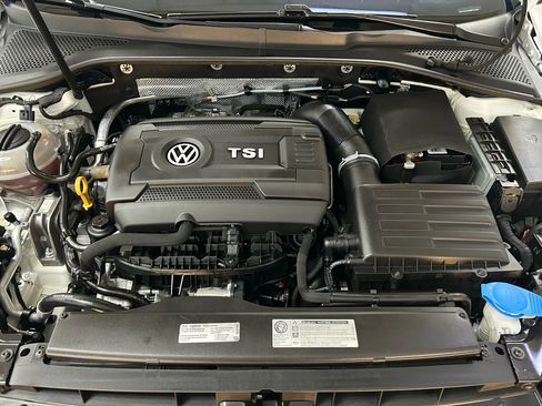 Used 2017 Volkswagen Golf Alltrack S image 22