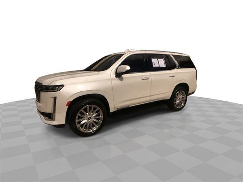 Certified 2022 Cadillac Escalade Premium Luxury image 7