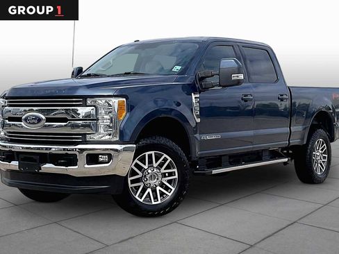 Used 2017 Ford F250 Lariat w/ FX4 Off-Road Package AWD/4WD image 1