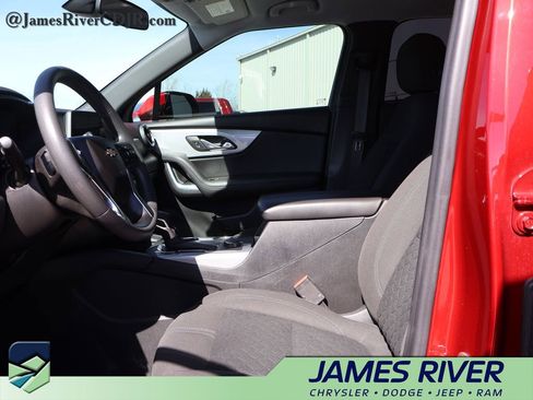 Used 2021 Chevrolet Blazer LT image 22