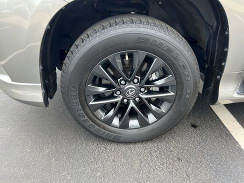 Certified 2023 Lexus GX 460 Premium w/ Premium Package AWD/4WD image 8