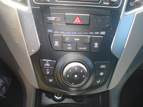 Used 2017 Hyundai Santa Fe Sport AWD/4WD image 25