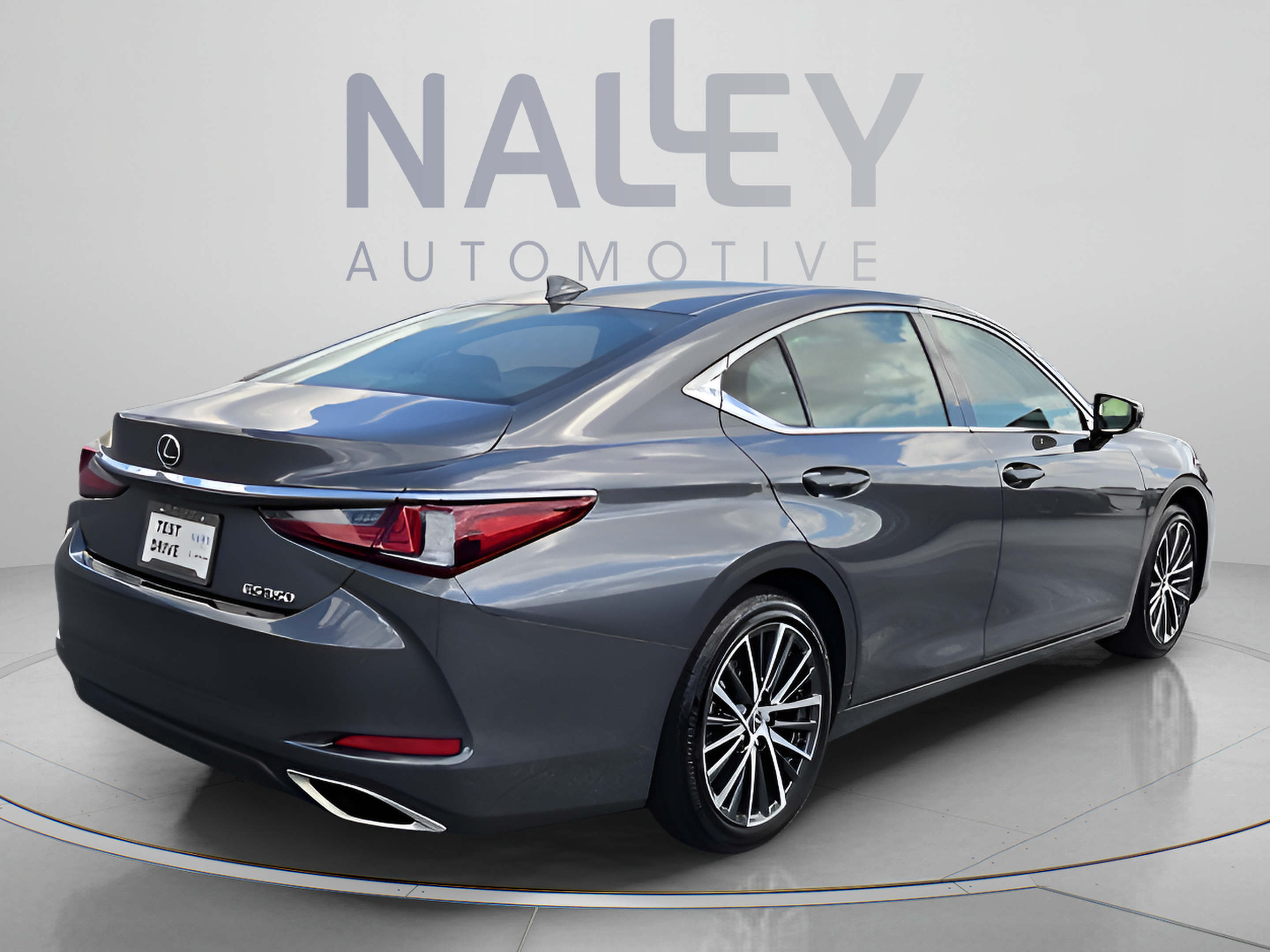 Used 2025 Lexus ES 350 w/ Premium Package FWD image 5