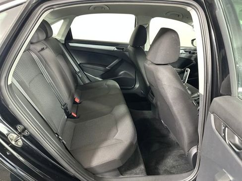 Used 2016 Volkswagen Passat 1.8T S image 27