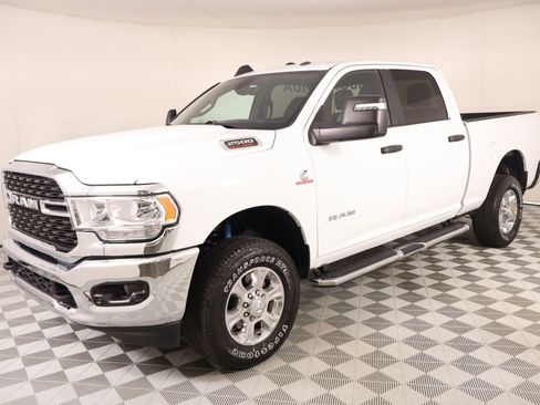 Used 2024 RAM 2500 Big Horn w/ Off Road Package AWD/4WD image 9