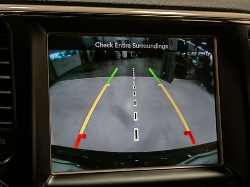 Used 2015 Jeep Grand Cherokee Altitude AWD/4WD image 19