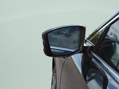 Used 2025 Acura MDX SH-AWD w/ Technology Package image 27