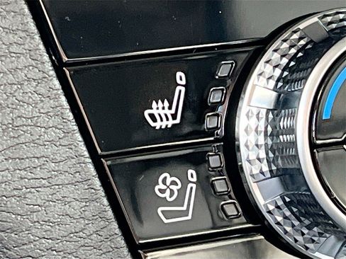 New 2026 Mitsubishi Outlander SEL image 20