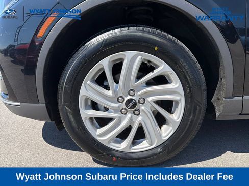 Used 2023 Lincoln Corsair AWD image 3