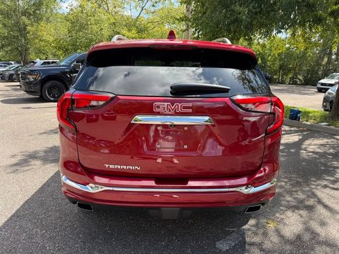 Used 2019 GMC Terrain Denali w/ Advanced Safety Package FWD image 6