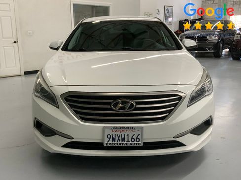 Used 2016 Hyundai Sonata SE image 2