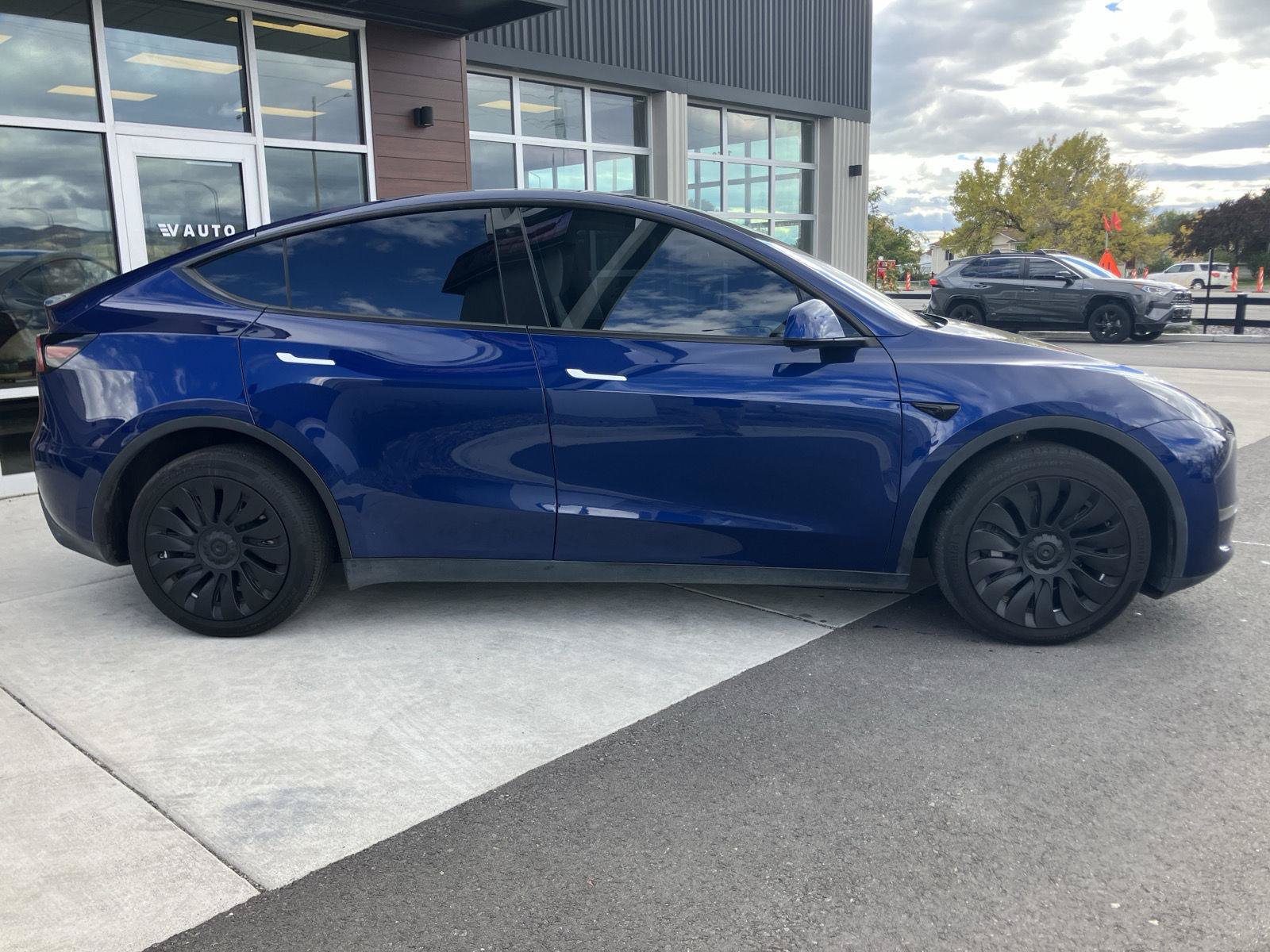 Used 2023 Tesla Model Y Long Range AWD/4WD image 9