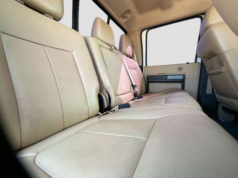 Used 2013 Ford F250 Lariat w/ Chrome Pkg image 34