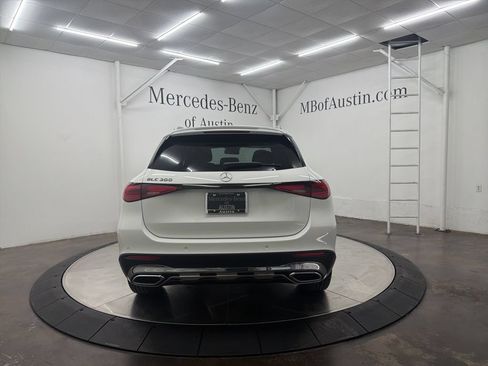 Used 2026 Mercedes-Benz GLC 300 image 6