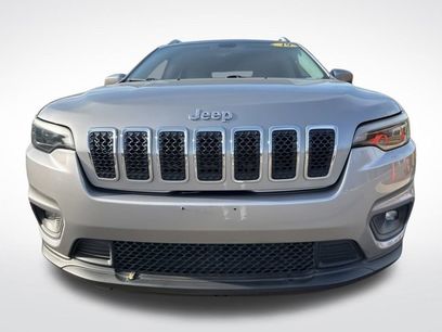 Used 2019 Jeep Cherokee Latitude w/ Popular Appearance Group