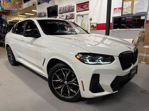 Used 2023 BMW X4 M40i w/ Premium Package AWD/4WD image 1