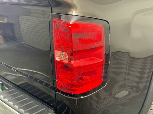 Used 2018 Chevrolet Silverado 1500 LT w/ All Star Edition image 33