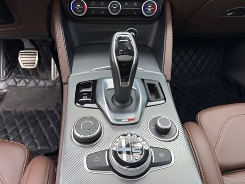 Used 2021 Alfa Romeo Stelvio Ti Sport AWD/4WD image 18