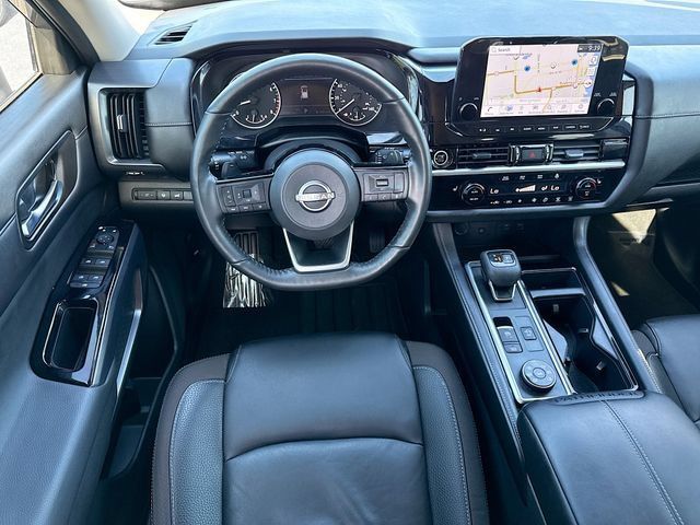 Used 2023 Nissan Pathfinder SL AWD/4WD image 22