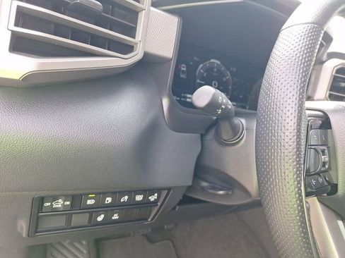Used 2024 Toyota Tundra Limited AWD/4WD image 20