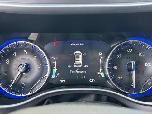 New 2026 Chrysler Pacifica Select image 20