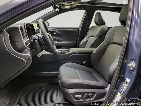 New 2026 Toyota Crown Platinum image 8