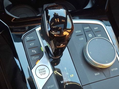 Used 2024 BMW X3 xDrive30i w/ Convenience Package image 15