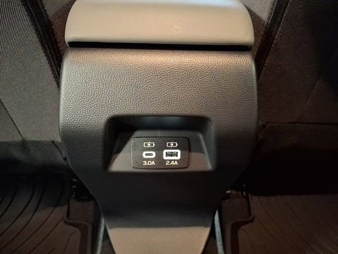 Certified 2025 Subaru Crosstrek 2.0i Premium image 11