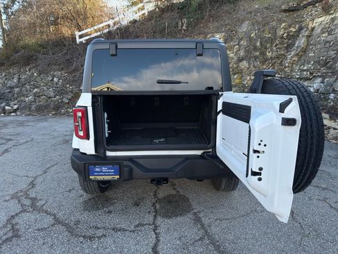 Certified 2024 Ford Bronco Outer Banks image 9