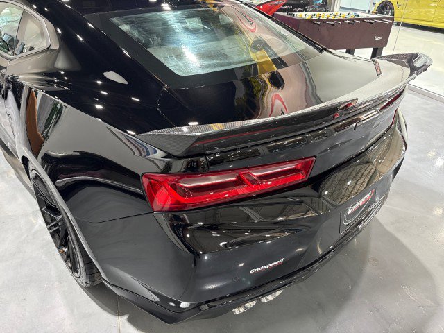 Used 2018 Chevrolet Camaro ZL1 RWD image 37