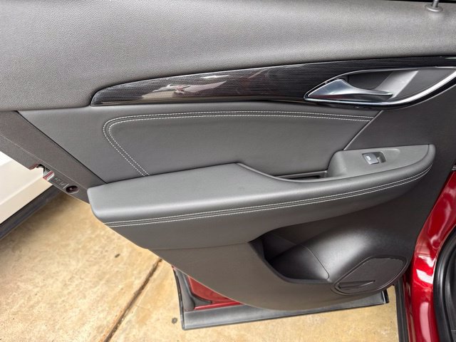 Used 2021 Buick Envision Essence w/ Sport Touring Package FWD image 13