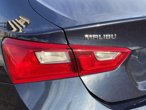 Used 2016 Chevrolet Malibu LT image 35