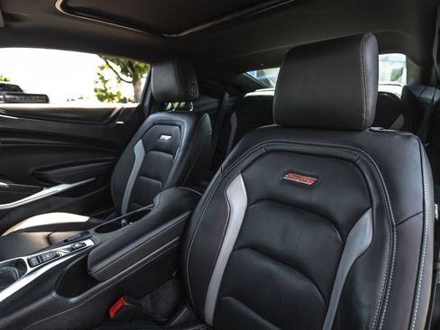 Used 2021 Chevrolet Camaro SS RWD image 20