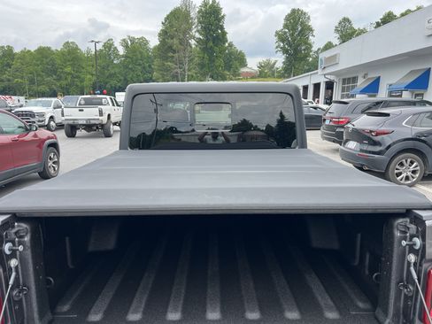 Used 2026 Jeep Gladiator Rubicon AWD/4WD image 10