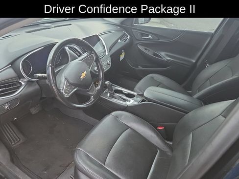 Used 2019 Chevrolet Malibu Hybrid w/ Leather Package FWD image 12